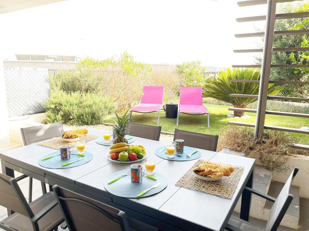 Tres Bel Appartement -Residence Avec Piscine Sur Le Toit Et Vue Panoramique Saint-Raphaël Exterior foto